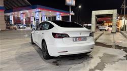 تسلا موديل 3